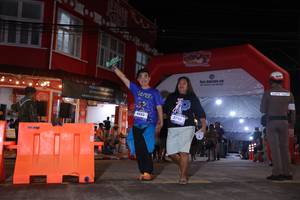 BIB: 4853, 3746
                            <button type="button" onclick="openModal(26263895)" class="btn btn-primary btn-sm float-right btn-popup" data-toggle="modal" data-target=".modal-high-quality">
                        <i class="fas fa-shopping-cart"></i> Add to Cart
                    </button>
                                            <button type="button" onclick="isThisMe(26263895, true)" class="btn btn-success btn-sm float-right btn-popup btn-isme hidden" data-toggle="tooltip" data-placement="bottom" title="นี่คือรูปของคุณใช่ไหม คลิกที่นี่เพื่อเอาเข้าอัลบั้ม">
                        <i class="fas fa-plus"></i> Add to album
                    </button>
                    <button type="button" onclick="isThisMe(26263895, false)" class="btn btn-warning btn-sm float-right btn-popup btn-isnotme hidden">
                        <i class="fas fa-ban"></i> Remove from album
                    </button>